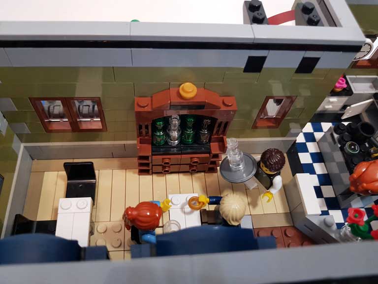 Restaurant innen des LEGO® 10243 Pariser Restaurant