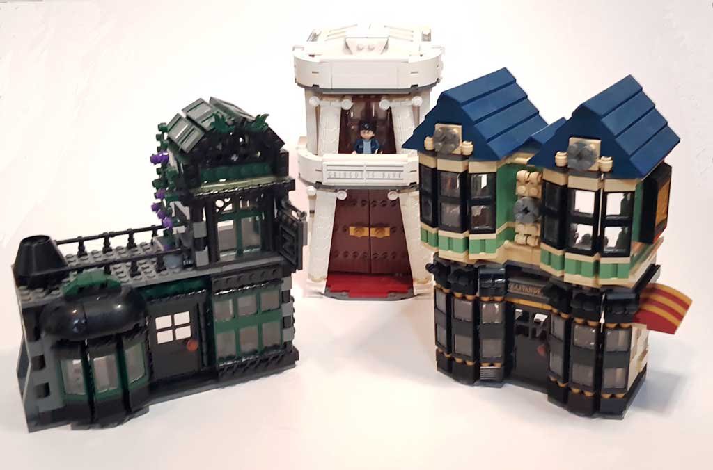 LEGO® Harry Potter 10217 Winkelgasse ©2011 LEGO Group LEGO® Harry Potter 10217 Winkelgasse ©2011 LEGO Group