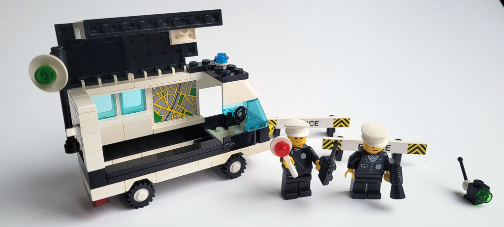 LEGO® 6676 - Mobile Kommandoeinheit Quelle: retro-steine